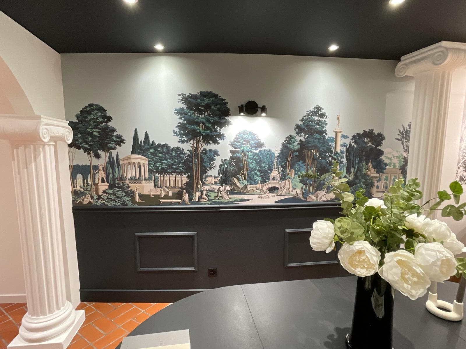 Réalisation Soufflet Décoration — papier peint panoramique scénique, Carouge